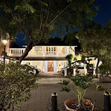 The Raden Patah Heritage Kota Lama Semarang Buitenkant foto