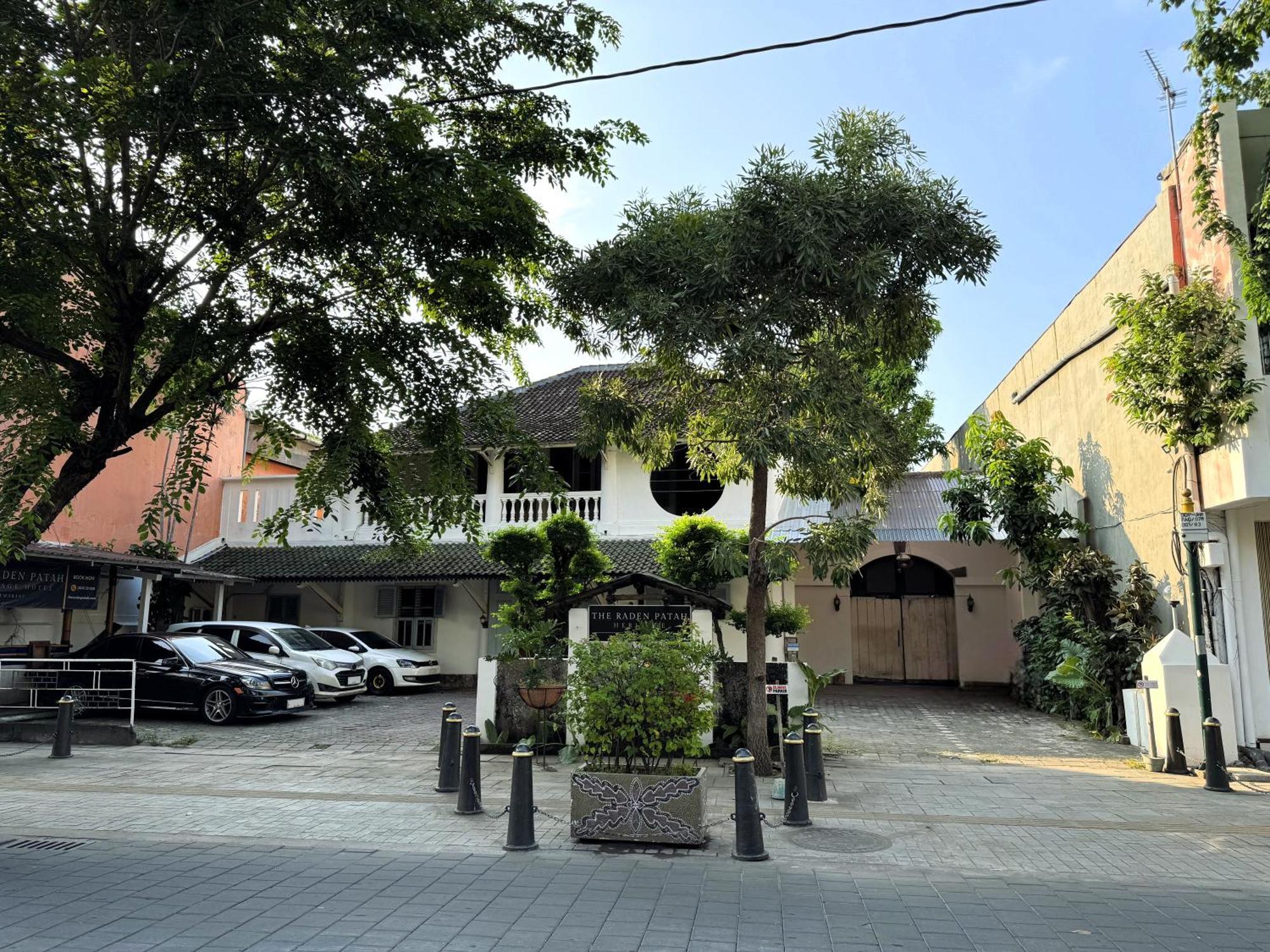 The Raden Patah Heritage Kota Lama Semarang Buitenkant foto
